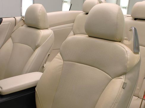 Used 2011 Lexus IS 250C image 42