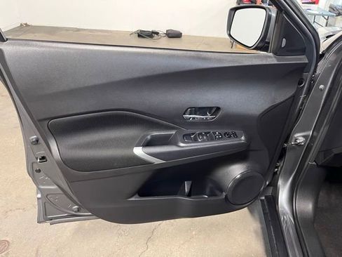Used 2023 Nissan Kicks SV image 24