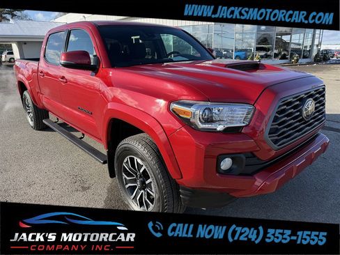 Used 2022 Toyota Tacoma TRD Sport w/ Black Out Package (TMS) image 1