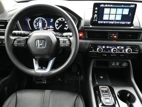 Used 2024 Honda Pilot EX-L image 6