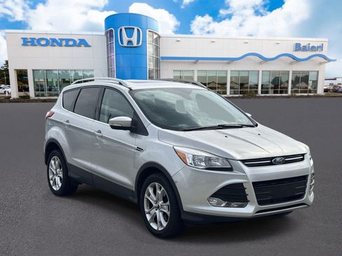 Used 2016 Ford Escape Titanium AWD/4WD image 7