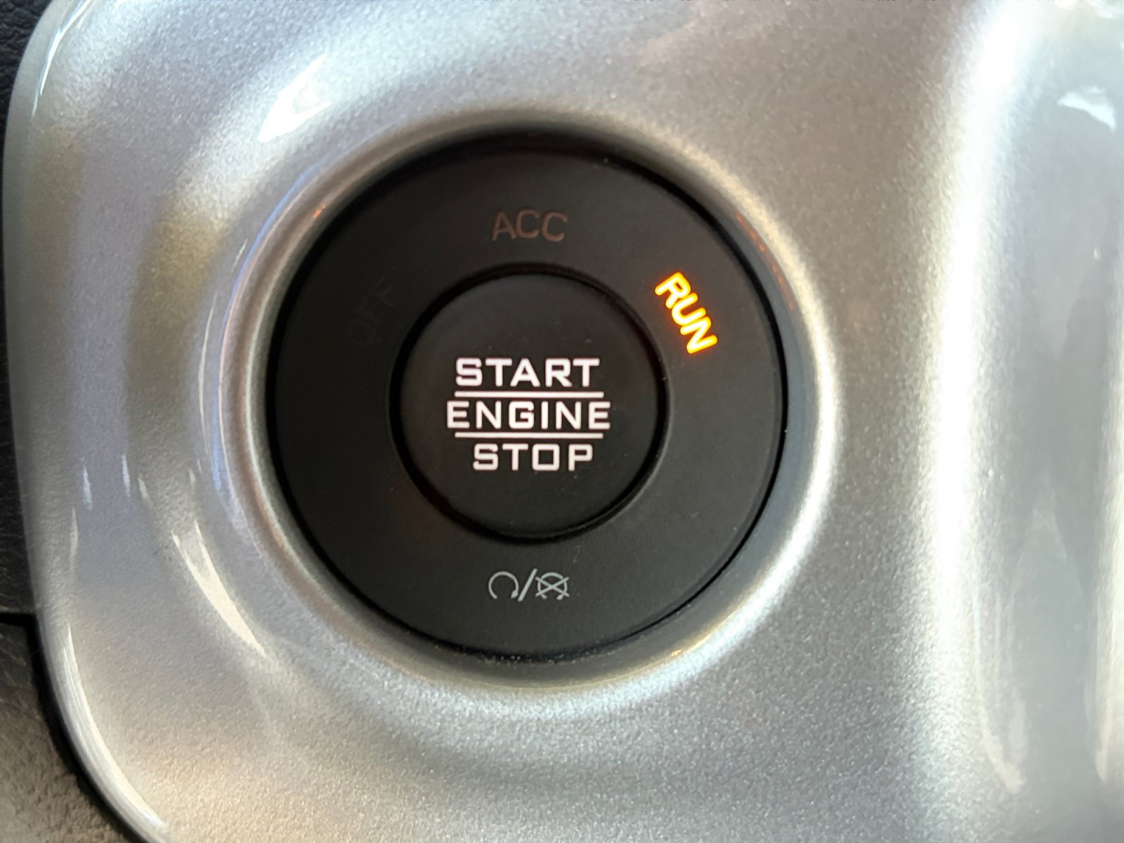 Used 2022 Jeep Gladiator Sport AWD/4WD image 19