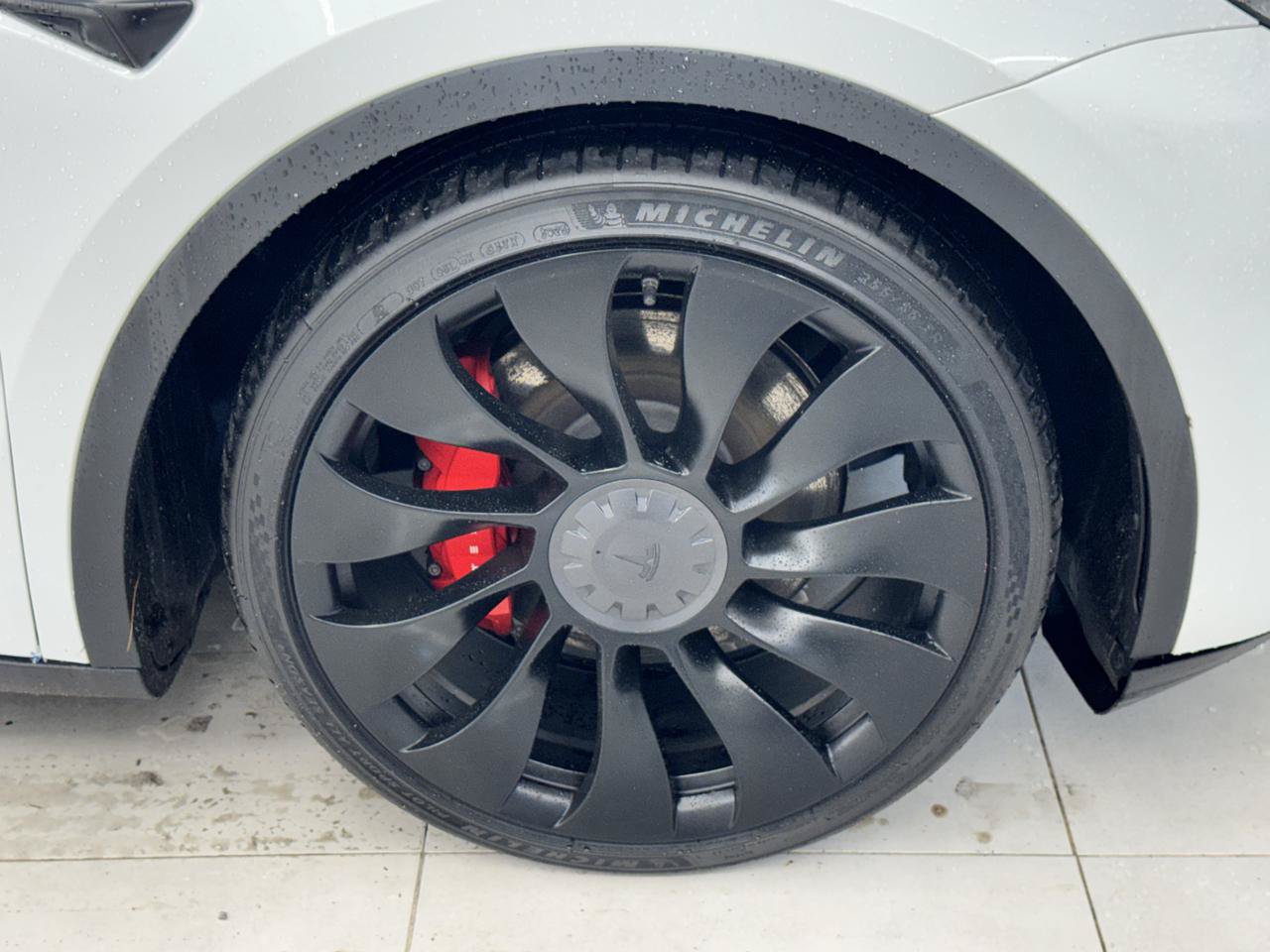 Used 2023 Tesla Model Y Performance AWD/4WD image 45