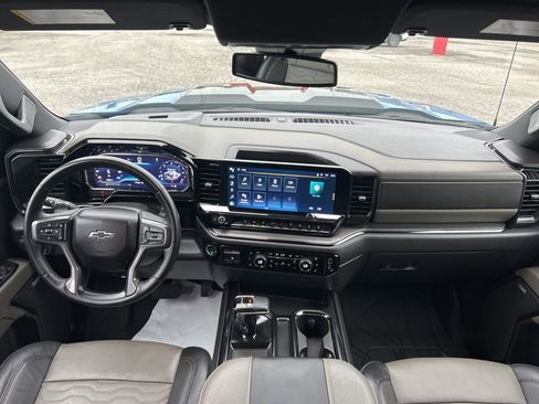 Used 2024 Chevrolet Silverado 1500 ZR2 image 30