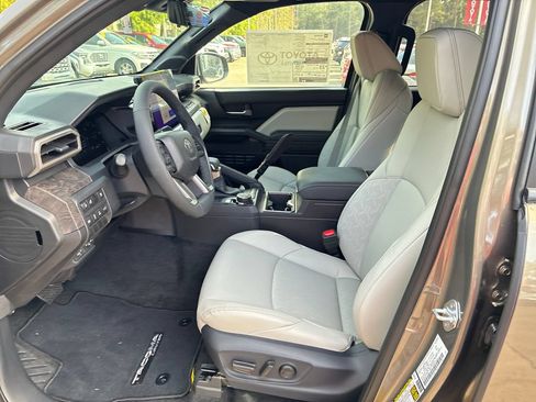 New 2026 Toyota Tacoma Limited AWD/4WD image 15