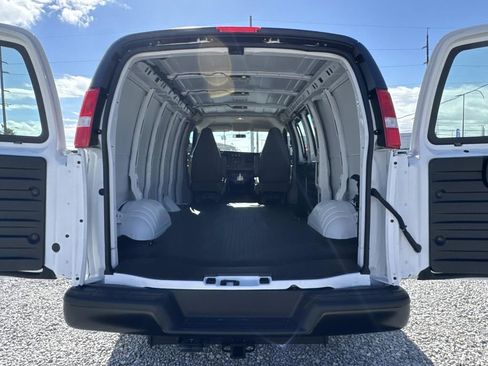 New 2025 Chevrolet Express 2500 w/ Enhanced Convenience Package image 8
