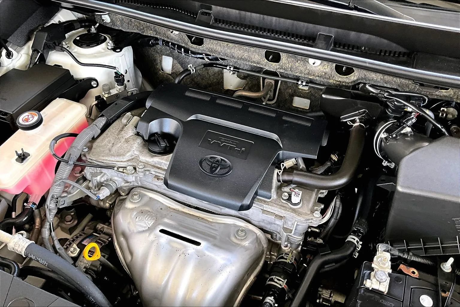 Used 2018 Toyota RAV4 Limited FWD image 28
