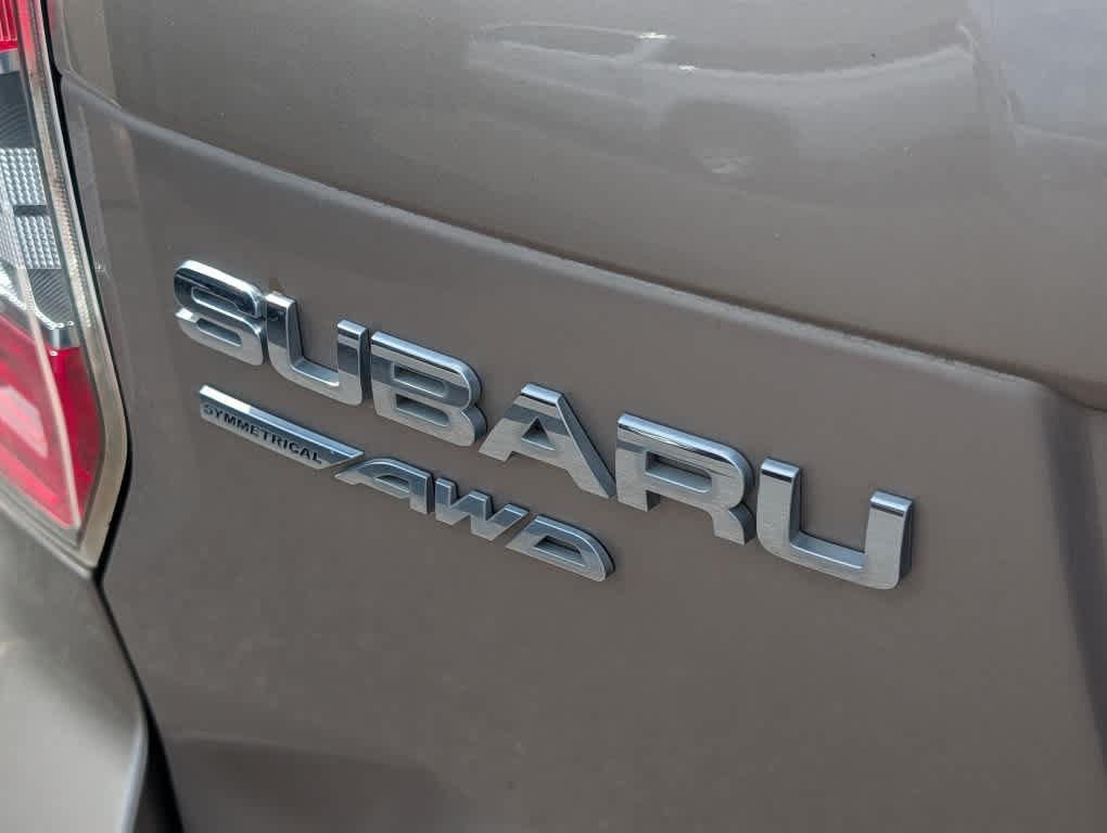Used 2015 Subaru Forester 2.5i Limited w/ Popular Package #2 AWD/4WD image 8