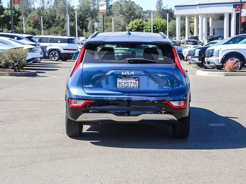 Used 2023 Kia Niro Wind FWD image 4