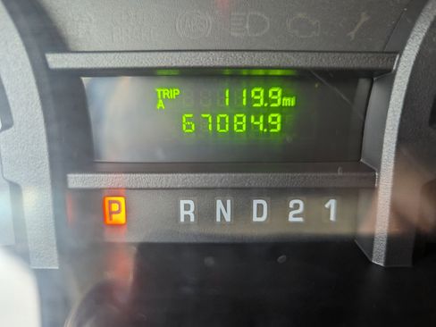 Used 2014 Ford E-150 and Econoline 150 w/ Power Group image 15