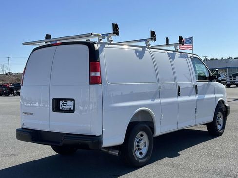 New 2025 Chevrolet Express 2500 w/ Driver Convenience Package RWD image 12