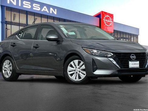 Certified 2025 Nissan Sentra S FWD image 1