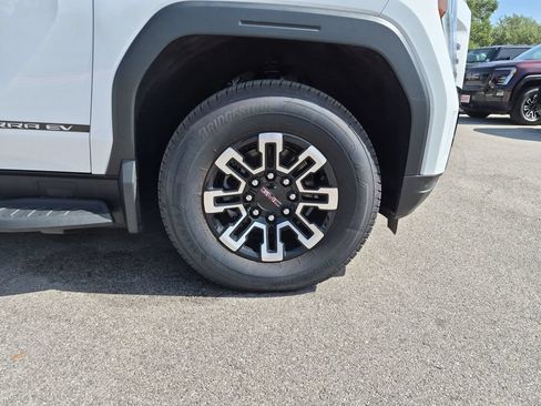 New 2026 GMC Sierra EV Elevation AWD/4WD image 17