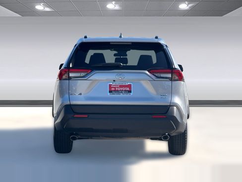 Used 2024 Toyota RAV4 XLE AWD/4WD image 9