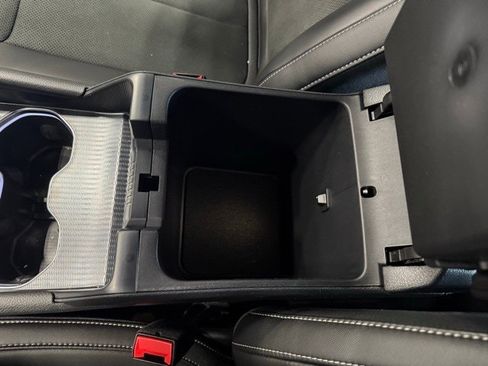 New 2025 Jeep Grand Cherokee L Laredo image 13