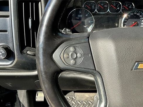 Used 2018 Chevrolet Silverado 1500 LT w/ All Star Edition image 15