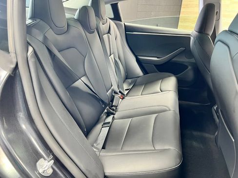 Used 2025 Tesla Model 3 Long Range RWD image 13