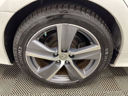 Used 2016 Lexus GS 200t w/ Premium Package image 36