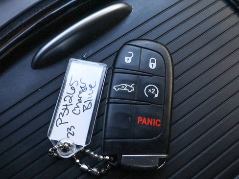 Used 2023 Dodge Charger SXT w/ Blacktop Package image 27