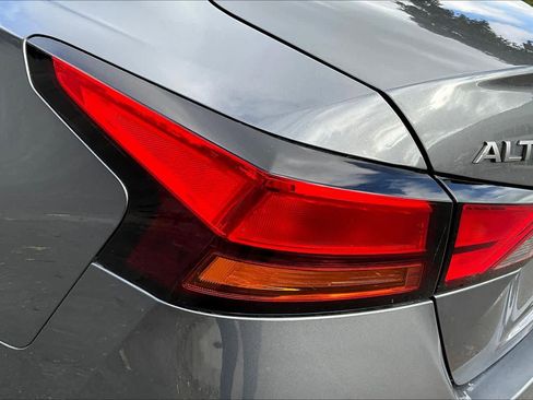 Used 2024 Nissan Altima 2.5 SR image 28