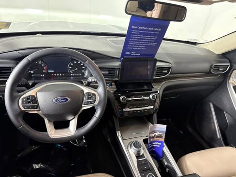 Certified 2022 Ford Explorer Limited image 25