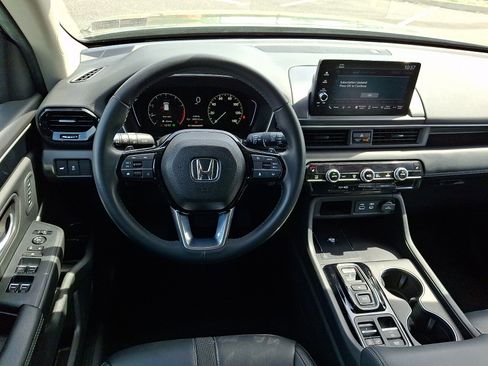 Certified 2025 Honda Pilot EX-L image 11