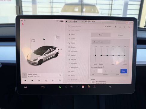 Used 2021 Tesla Model 3 Performance image 3