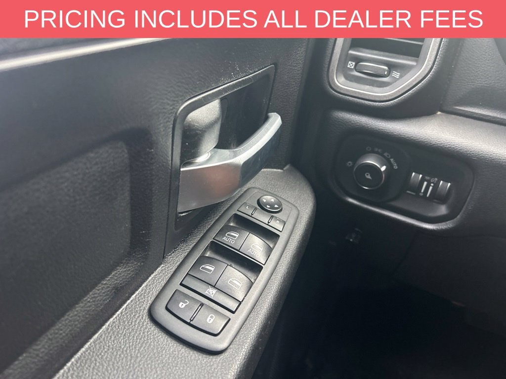 Used 2019 RAM 2500 Tradesman w/ Chrome Appearance Group AWD/4WD image 11