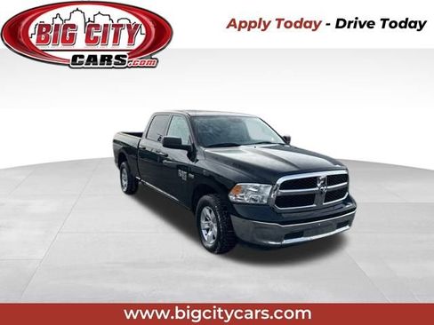 Used 2020 RAM 1500 Classic SLT image 1