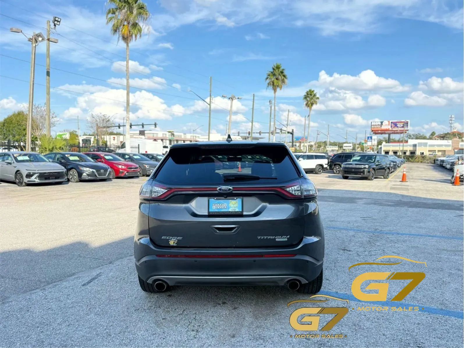 Used 2018 Ford Edge Titanium w/ Equipment Group 301A FWD image 3