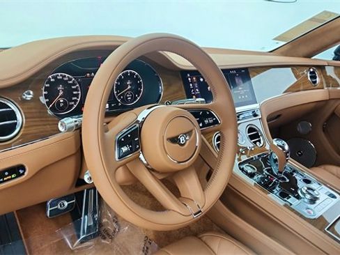 Used 2022 Bentley Continental GT image 18