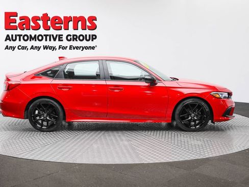 Used 2024 Honda Civic Sport image 4