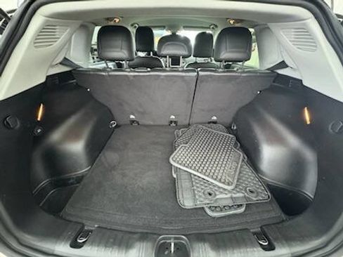 Used 2019 Jeep Compass Trailhawk image 9