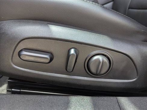 Used 2021 Chevrolet Malibu Premier FWD image 11