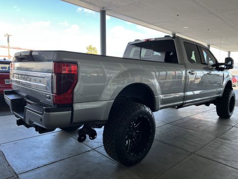 Used 2020 Ford F250 Platinum image 4