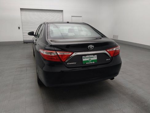 Used 2017 Toyota Camry XLE FWD image 6
