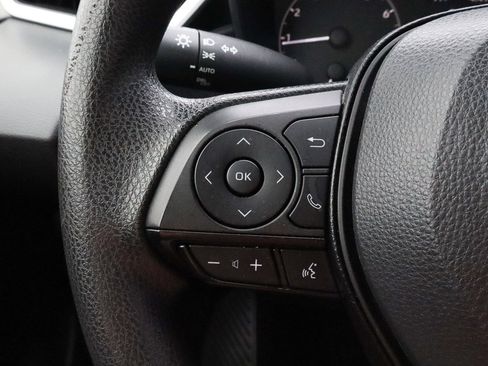 Used 2023 Toyota Corolla LE image 23