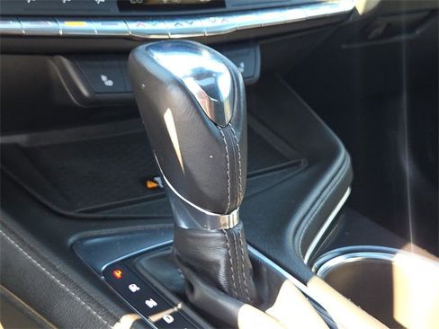 Used 2025 Cadillac CT4 Luxury image 24