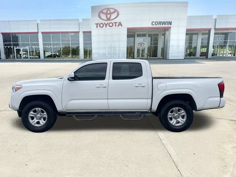 Used 2021 Toyota Tacoma SR AWD/4WD image 2