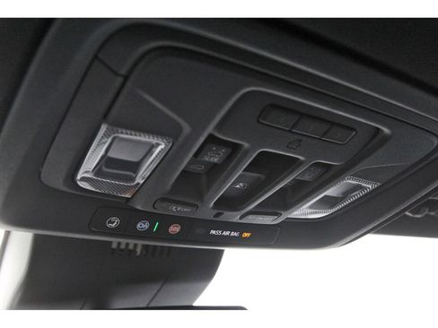 Used 2022 Chevrolet Silverado 1500 High Country RWD image 23