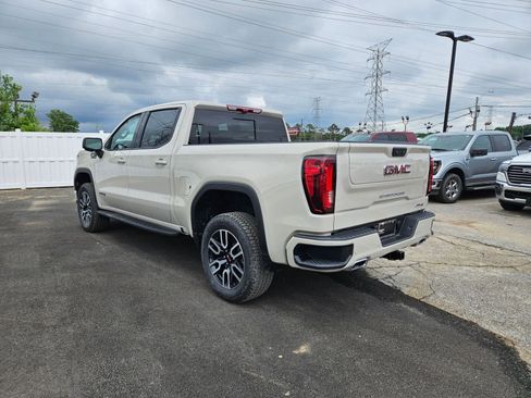 New 2026 GMC Sierra 1500 AT4 AWD/4WD image 3