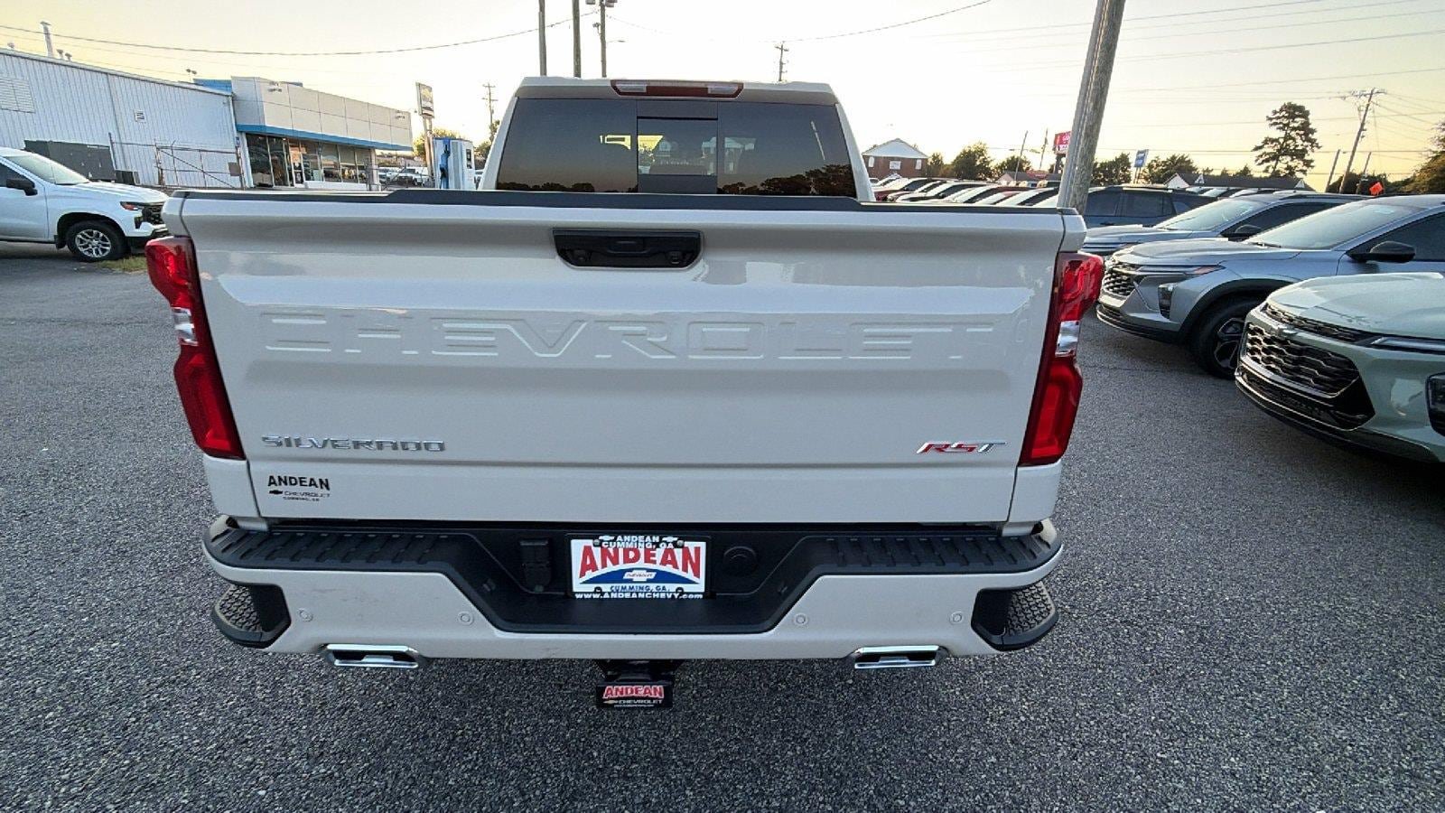 New 2026 Chevrolet Silverado 1500 RST w/ RST All Star Premium Package AWD/4WD image 9