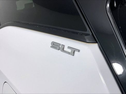 Used 2019 GMC Terrain SLT w/ Preferred Package FWD image 8