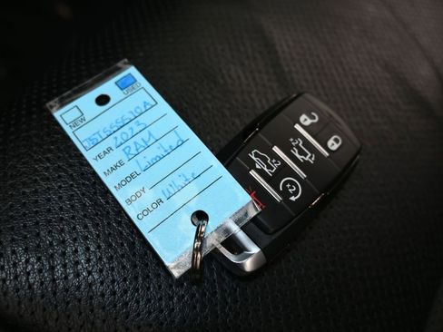 Used 2023 RAM 1500 Limited image 17