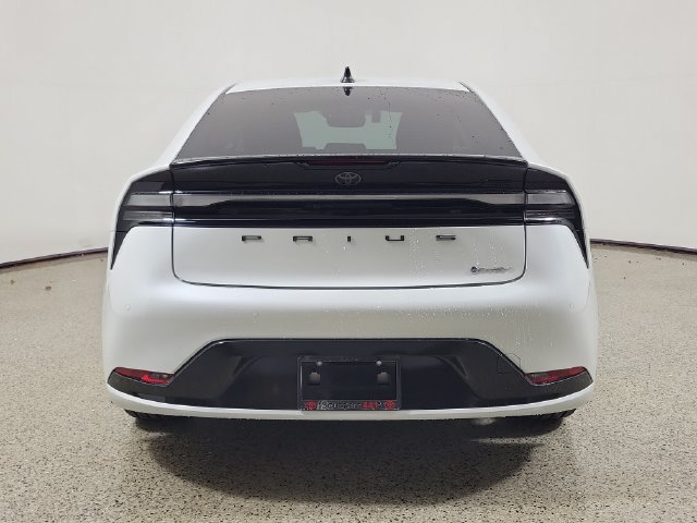 Used 2026 Toyota Prius Plug-In Hybrid FWD image 6