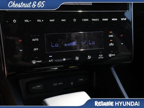 Certified 2024 Hyundai Santa Cruz Limited AWD/4WD image 37