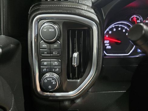 Used 2021 Chevrolet Silverado 1500 RST AWD/4WD image 45