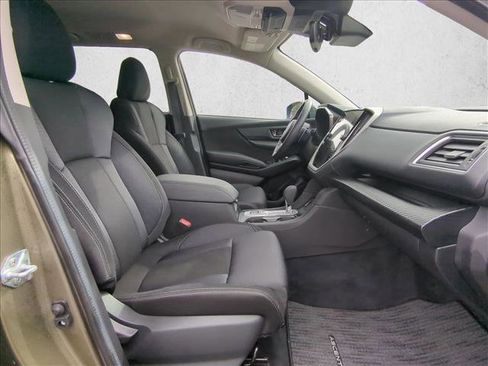 Certified 2025 Subaru Ascent Premium image 25