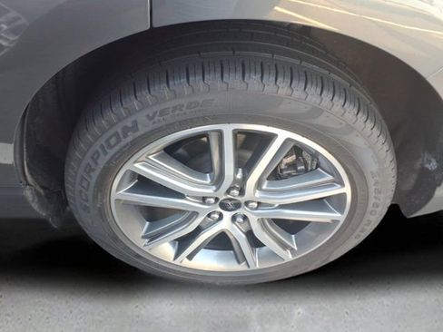 Used 2024 Ford Edge Titanium w/ Equipment Group 301A image 19