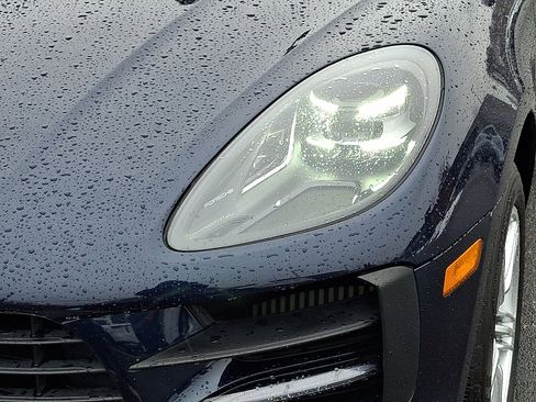 Used 2021 Porsche Macan S image 9